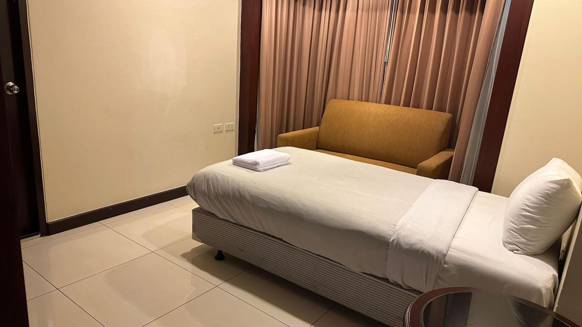 Appartement Omni Tower Sukhumvit Soi 4 Direct à Bangkok Extérieur photo
