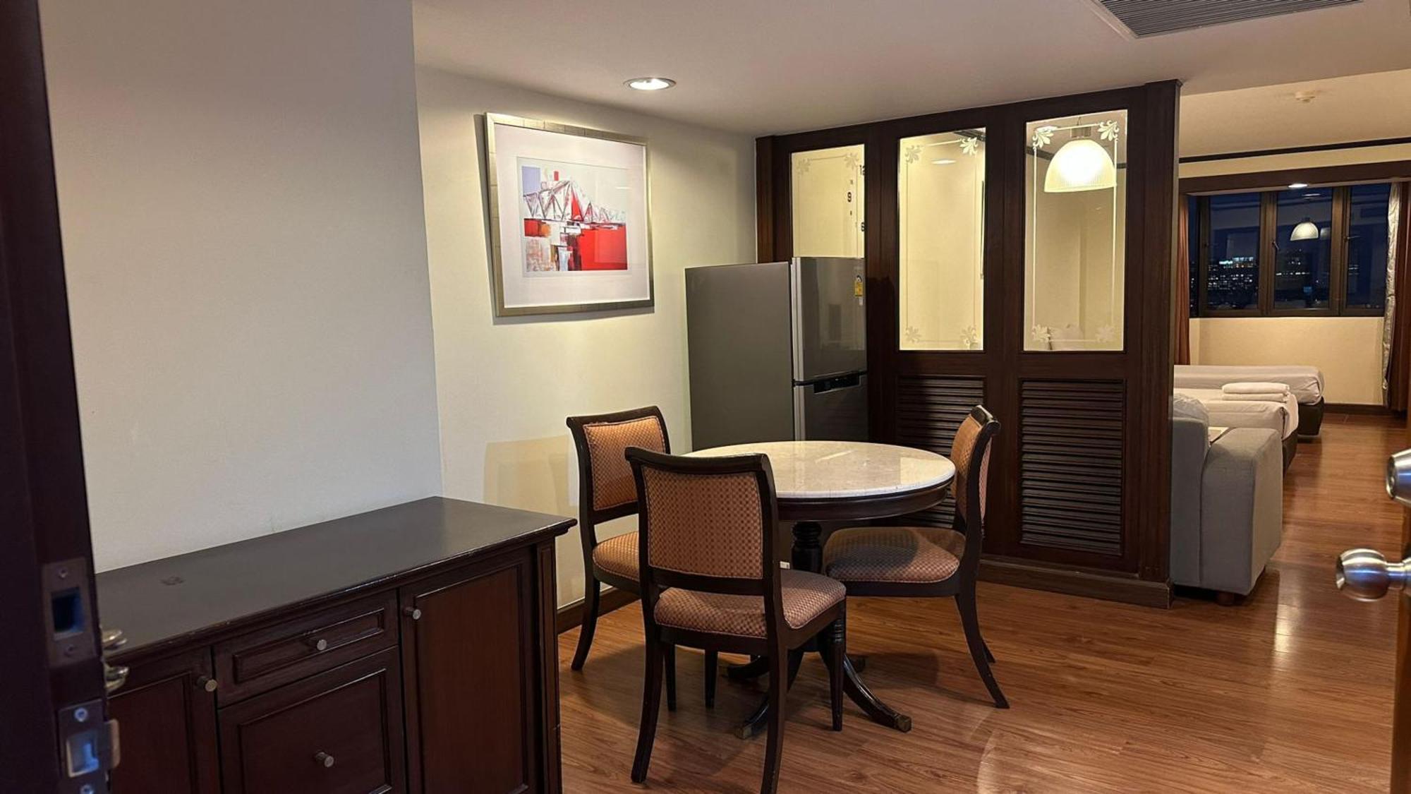 Appartement Omni Tower Sukhumvit Soi 4 Direct à Bangkok Extérieur photo