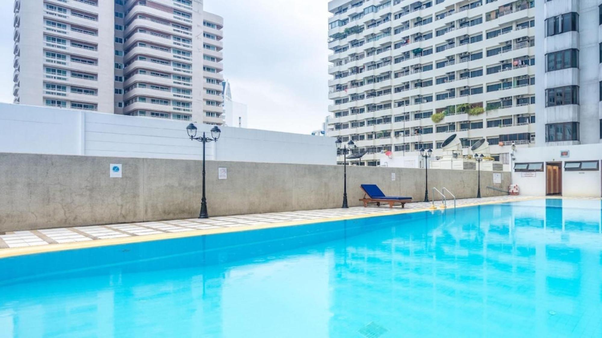 Appartement Omni Tower Sukhumvit Soi 4 Direct à Bangkok Extérieur photo