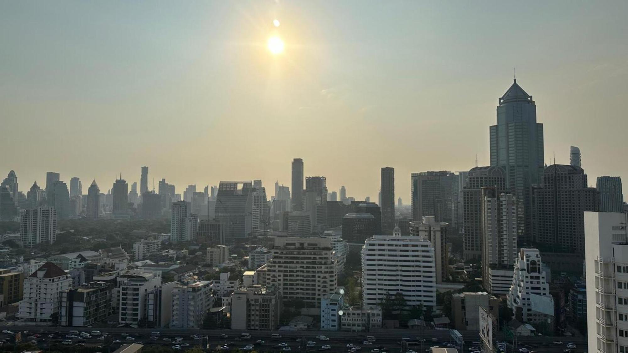 Appartement Omni Tower Sukhumvit Soi 4 Direct à Bangkok Extérieur photo