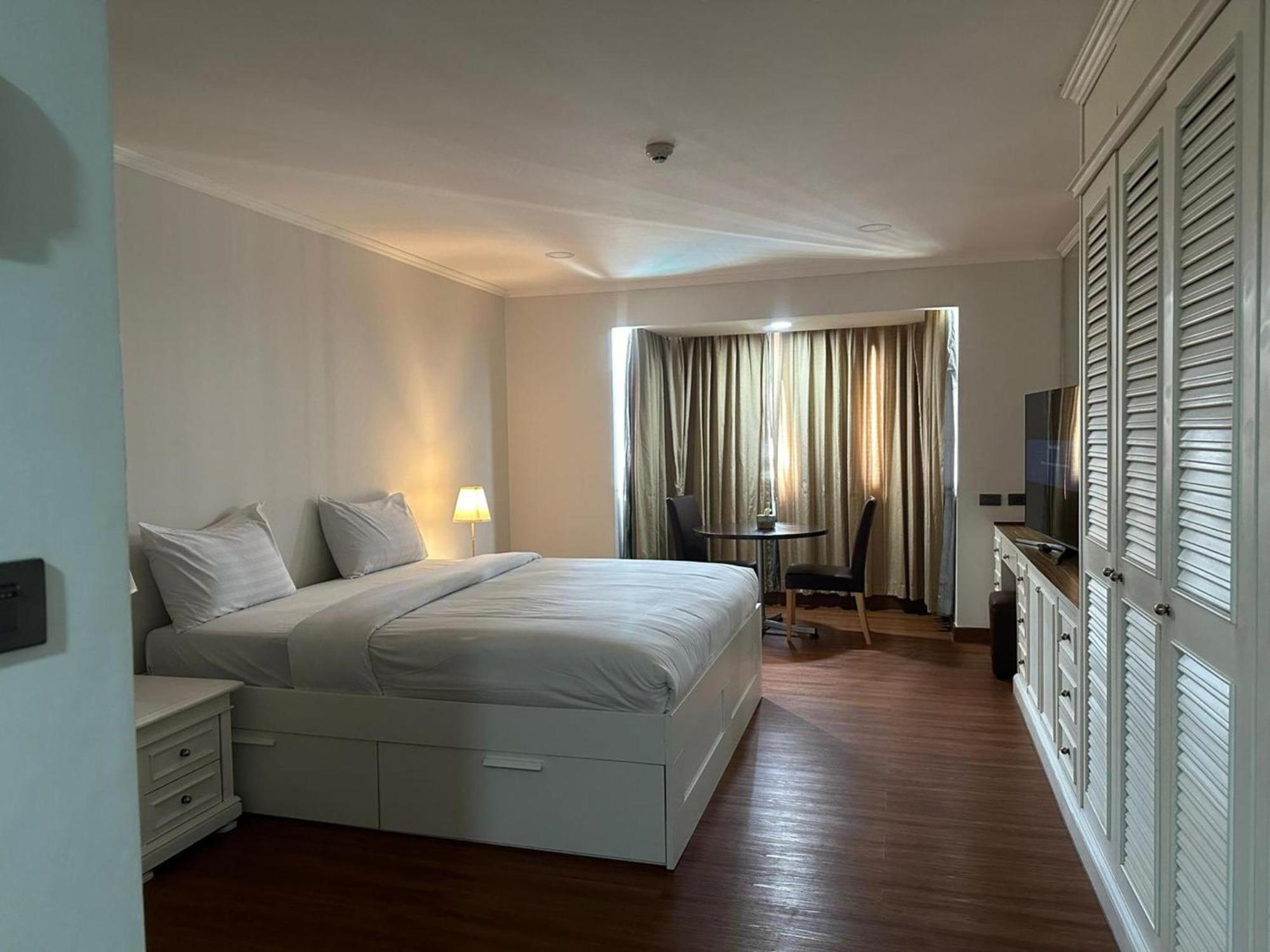 Appartement Omni Tower Sukhumvit Soi 4 Direct à Bangkok Extérieur photo