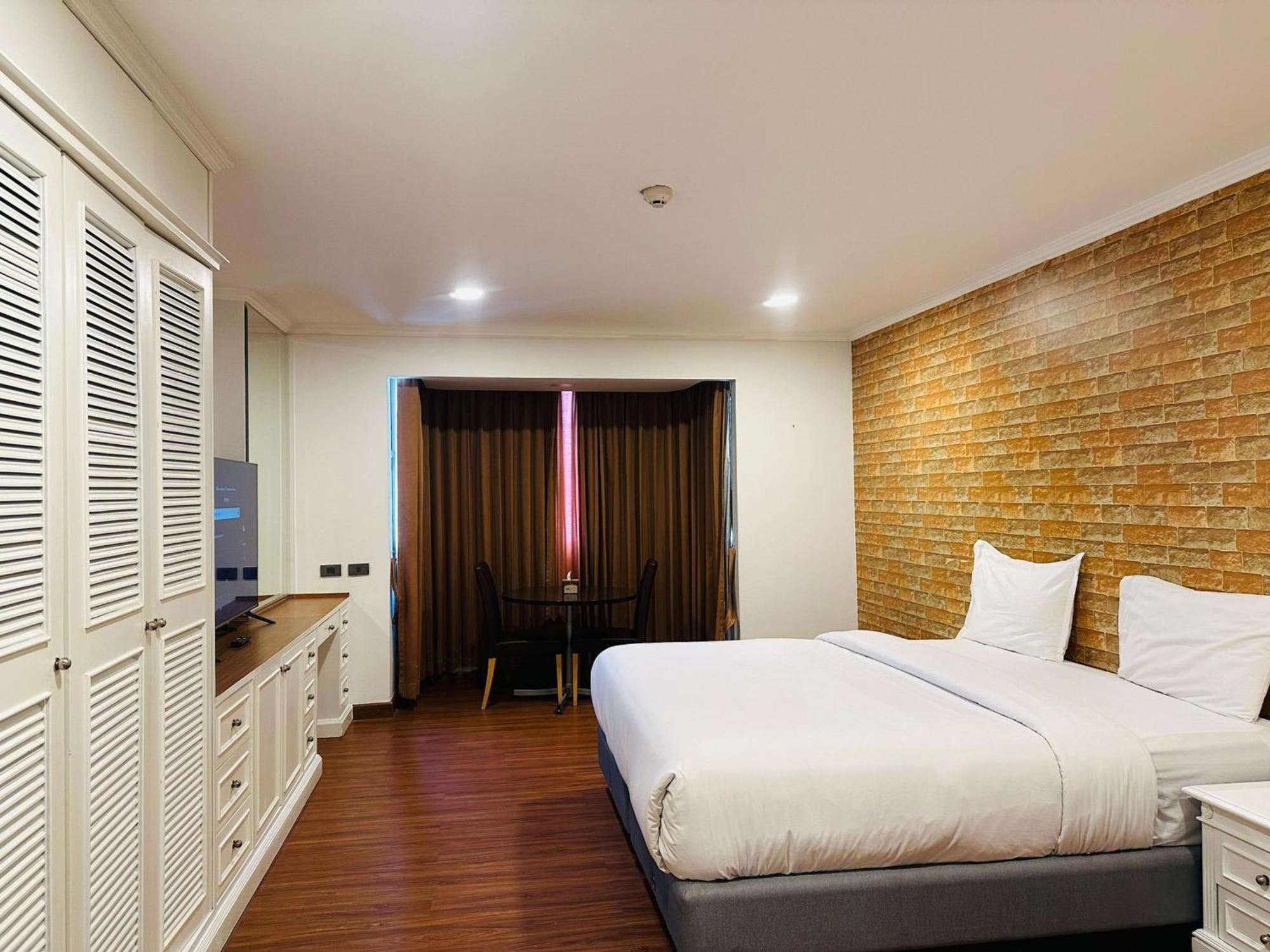 Appartement Omni Tower Sukhumvit Soi 4 Direct à Bangkok Extérieur photo