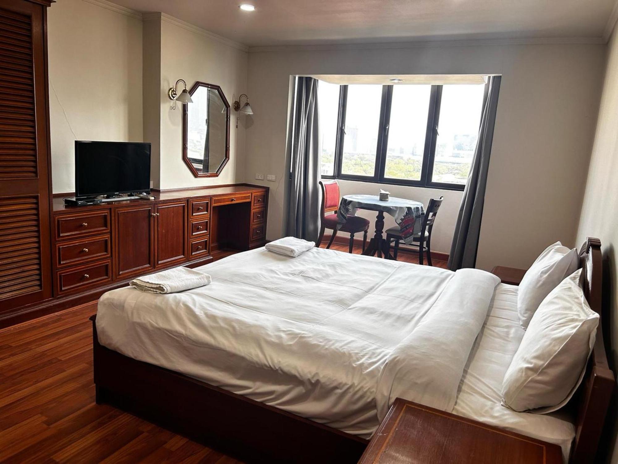 Appartement Omni Tower Sukhumvit Soi 4 Direct à Bangkok Extérieur photo