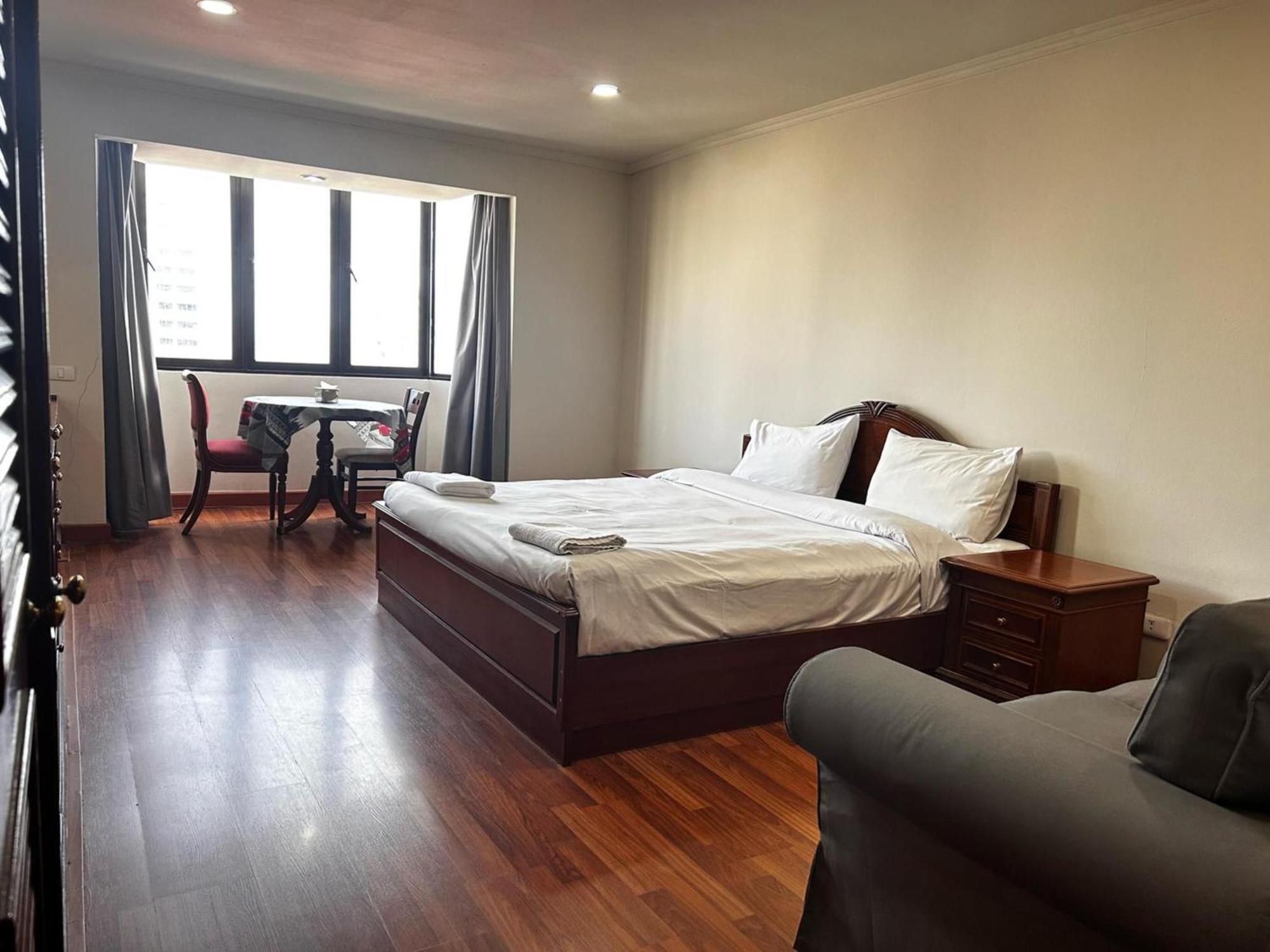 Appartement Omni Tower Sukhumvit Soi 4 Direct à Bangkok Extérieur photo